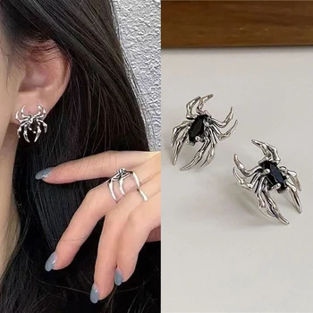 Серебряные серьги-гвоздики в виде паука для женщин, уникальный дизайн, женские маленькие серьги в стиле панк, модные украшения с черной эмалью.